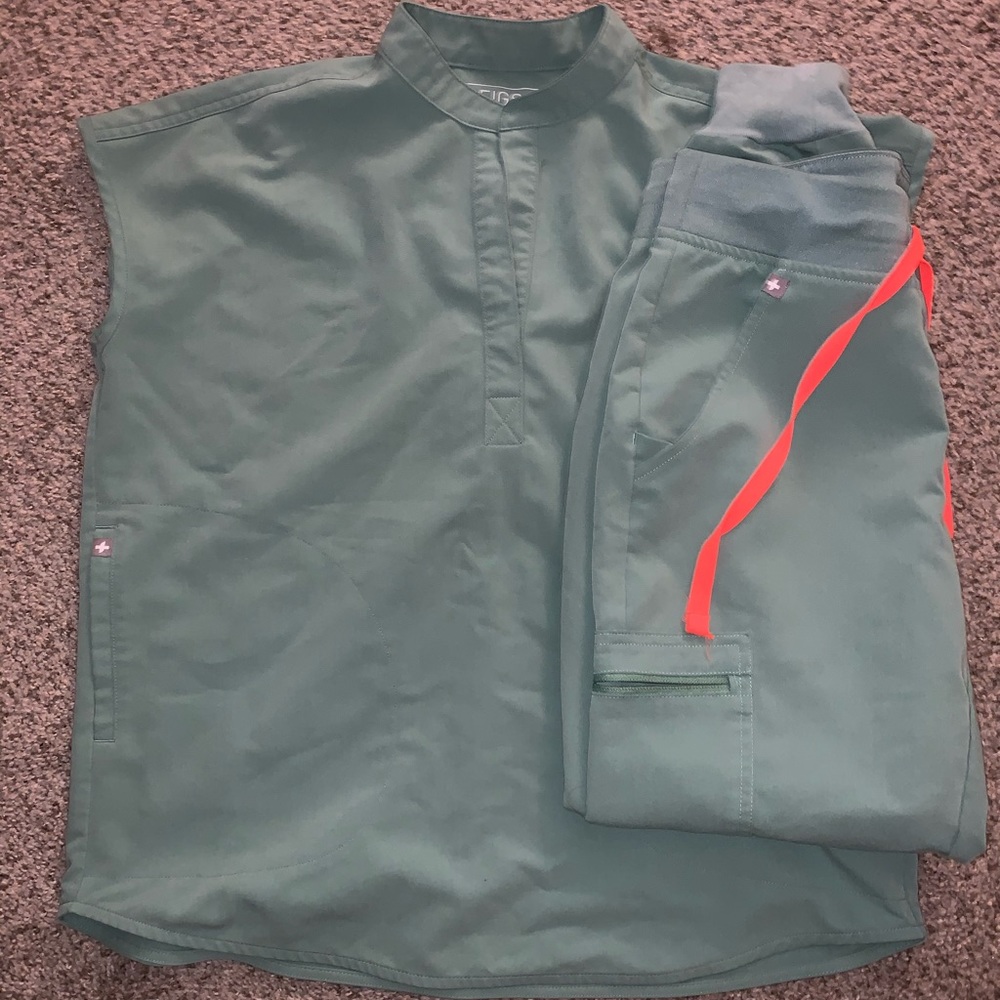 Figs Limited Edition XS Set